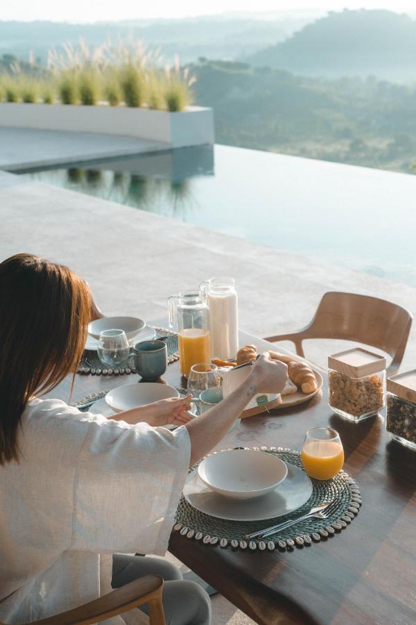 Luxury Ocean View Villas With Private Cook And Free Gym Membership Kuta  Экстерьер фото